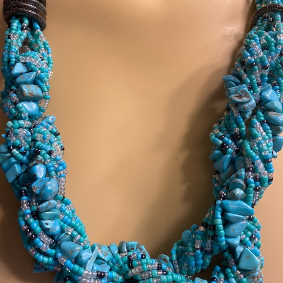 NWT Necklace - Picture 2 of 3